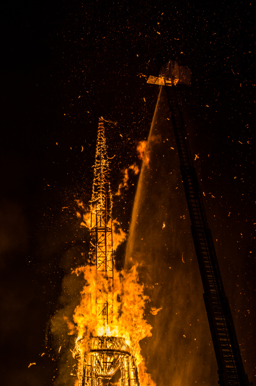 valencia-las-fallas-festival-17